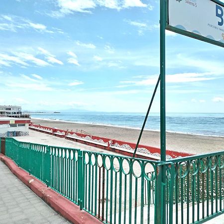 Salifornia Casa Vacanze Apartment Salerno Luaran gambar